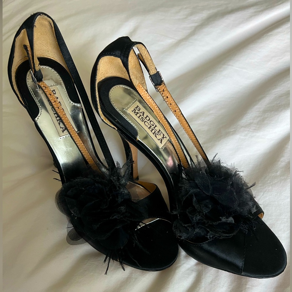 Badgley Mischka Kiwi pumps size 7